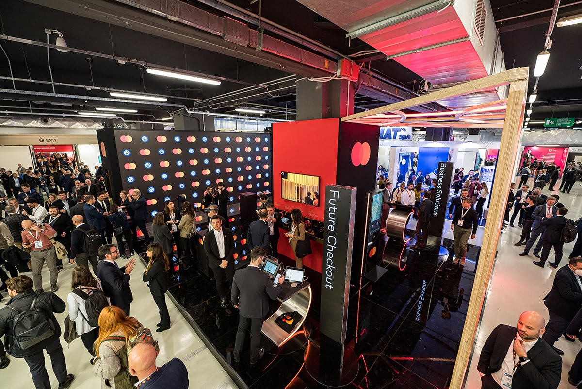 Mastercard-Salone dei Pagamenti 2022 -4-Exhibit Design - Competitive Mind srl